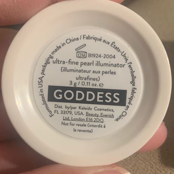 Kaleido Cosmetics 3 piece bundle - Picture 5 of 5